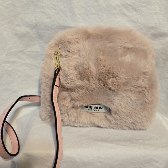 Miu Miu Blush Pink Fur Crossbody Bag Upcycled GWP - Picture 2 of 4